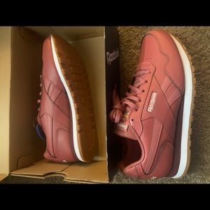 Reebok Classic Sneakers